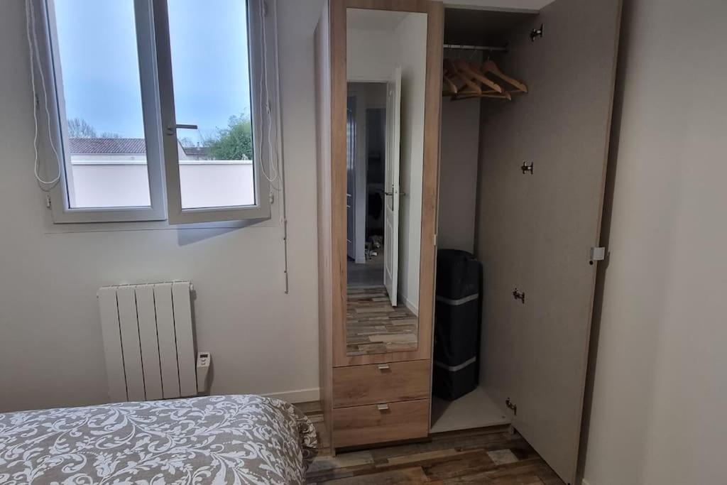 Belle Maison Climatisee Renovee Pac-Man Entre Collegues, Amis, Famille - Barbecue - Netflix - Prime - Baby Foot 50Cts Saint-Seurin-sur-l'Isle Extérieur photo