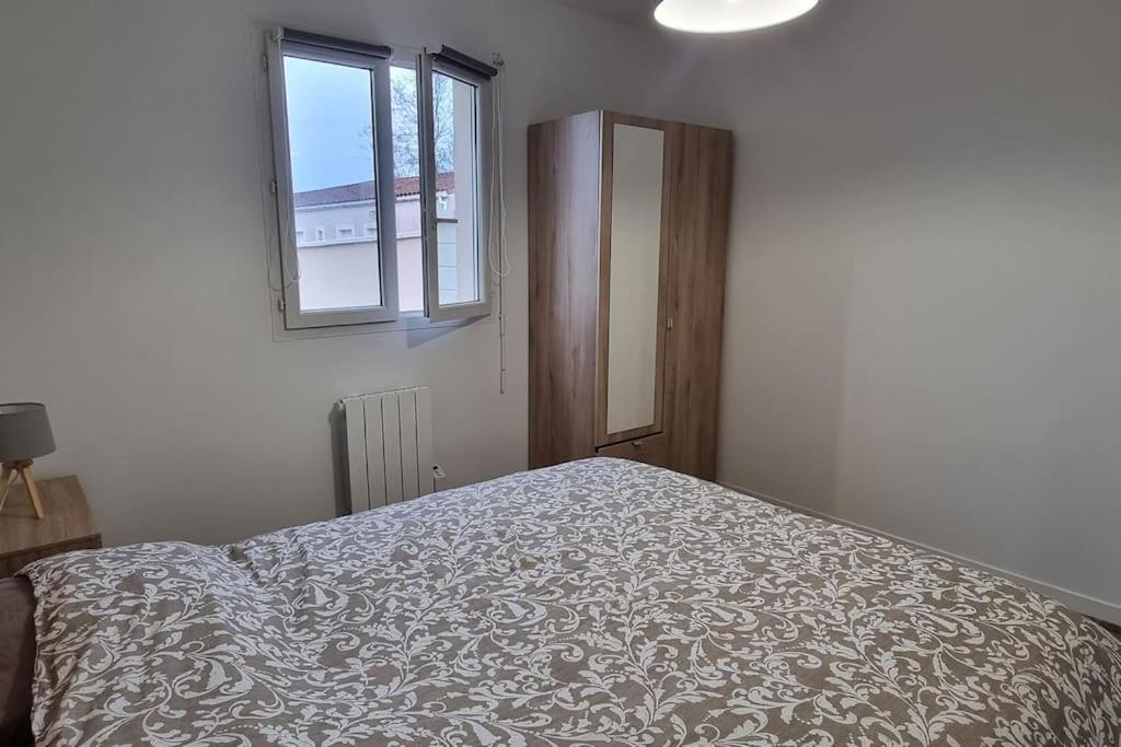 Belle Maison Climatisee Renovee Pac-Man Entre Collegues, Amis, Famille - Barbecue - Netflix - Prime - Baby Foot 50Cts Saint-Seurin-sur-l'Isle Extérieur photo