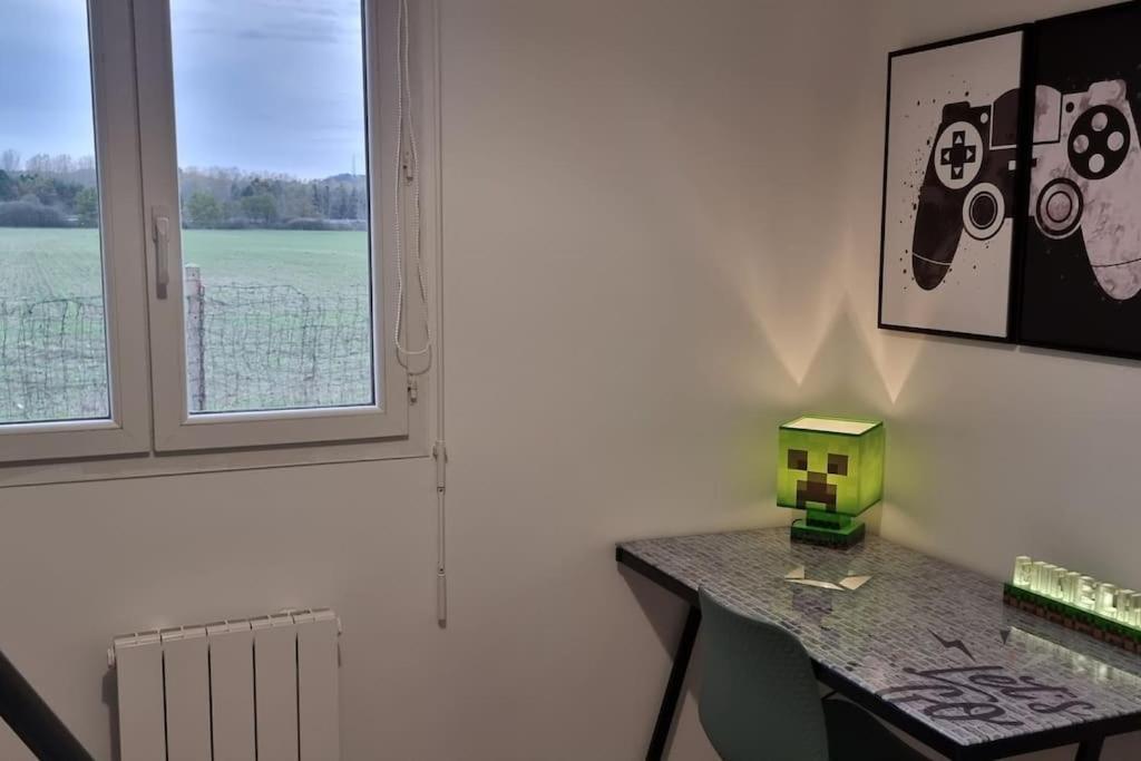 Belle Maison Climatisee Renovee Pac-Man Entre Collegues, Amis, Famille - Barbecue - Netflix - Prime - Baby Foot 50Cts Saint-Seurin-sur-l'Isle Extérieur photo