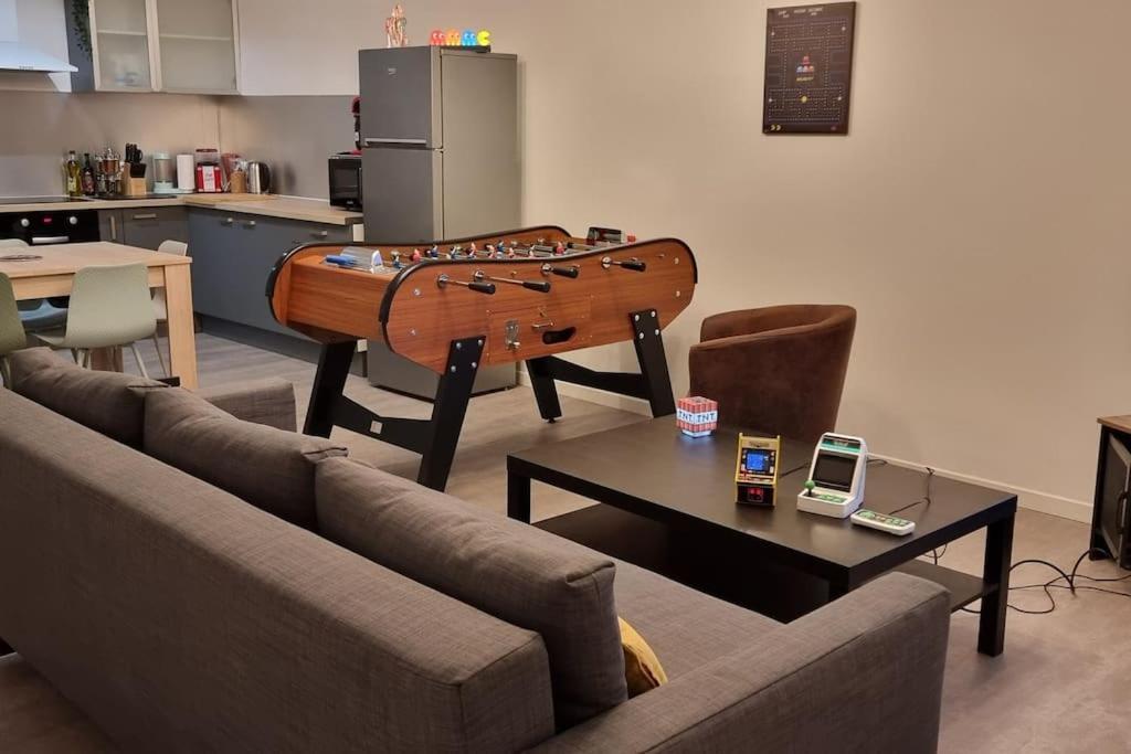 Belle Maison Climatisee Renovee Pac-Man Entre Collegues, Amis, Famille - Barbecue - Netflix - Prime - Baby Foot 50Cts Saint-Seurin-sur-l'Isle Extérieur photo
