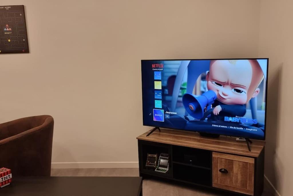 Belle Maison Climatisee Renovee Pac-Man Entre Collegues, Amis, Famille - Barbecue - Netflix - Prime - Baby Foot 50Cts Saint-Seurin-sur-l'Isle Extérieur photo