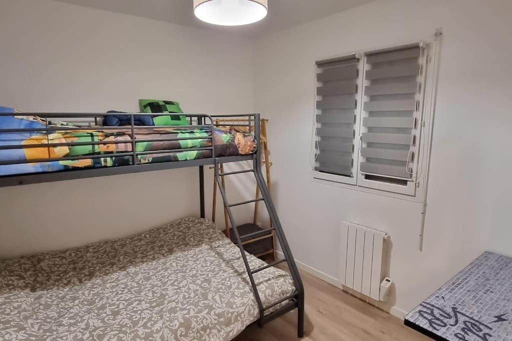 Belle Maison Climatisee Renovee Pac-Man Entre Collegues, Amis, Famille - Barbecue - Netflix - Prime - Baby Foot 50Cts Saint-Seurin-sur-l'Isle Extérieur photo