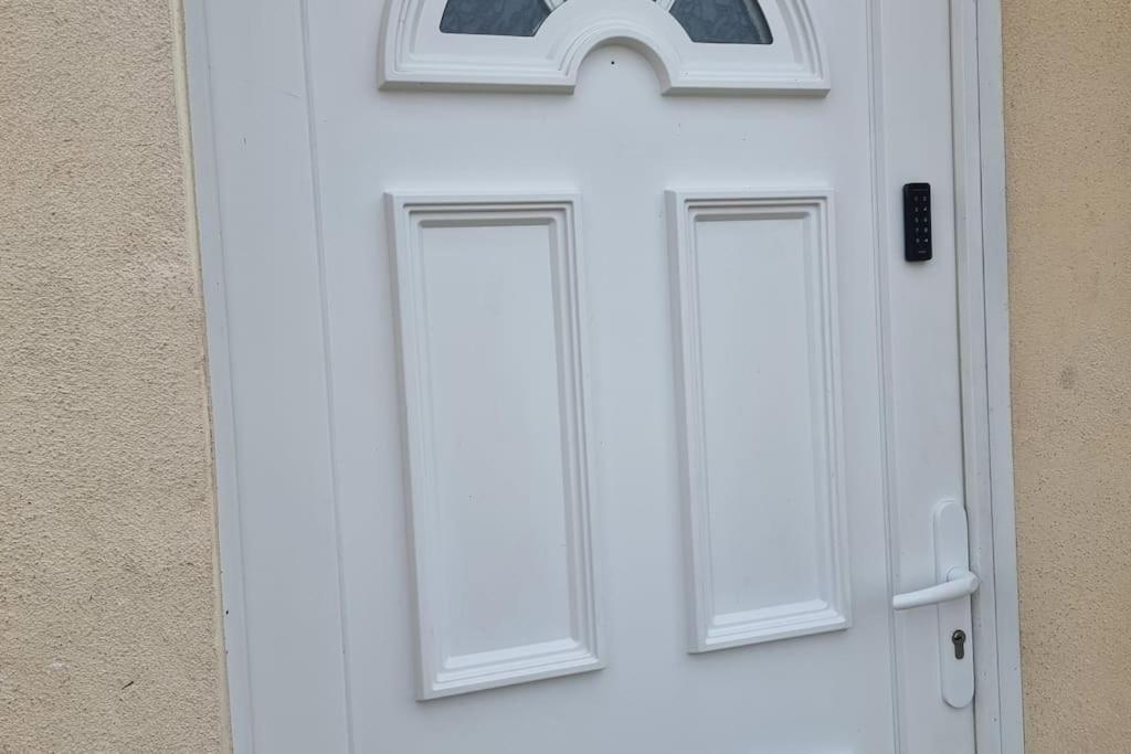Belle Maison Climatisee Renovee Pac-Man Entre Collegues, Amis, Famille - Barbecue - Netflix - Prime - Baby Foot 50Cts Saint-Seurin-sur-l'Isle Extérieur photo