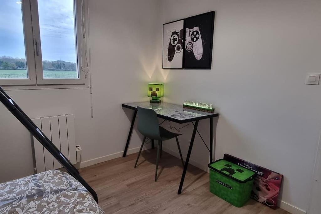 Belle Maison Climatisee Renovee Pac-Man Entre Collegues, Amis, Famille - Barbecue - Netflix - Prime - Baby Foot 50Cts Saint-Seurin-sur-l'Isle Extérieur photo